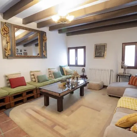 Casa Leles *