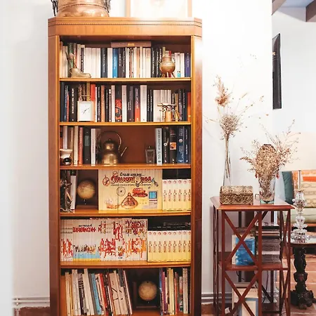 Casa Leles * Lagata