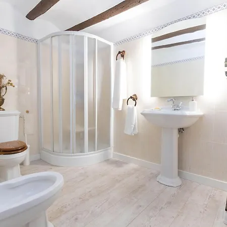 Casa Leles منزل ريفي